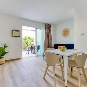 Homeforguest Moderno Con Piscina En , Corralejo Spain